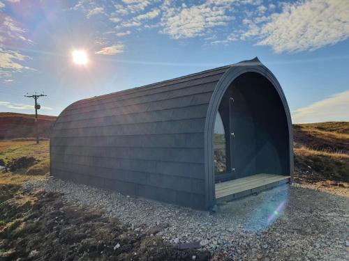 Grimsay Glamping, North Uist - Pod Ruadh