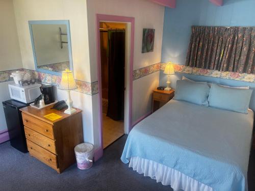 Claddagh Motel & Suites in Rockport (ME)