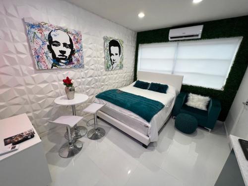 Fun Apartment Studio Queen Bed Lux 9
