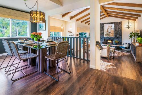 Lake Arrowhead Retreat with Decks and Mountain Views! in Lake Arrowhead, USA