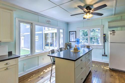 NEW! Bright 4BR Plymouth Cottage on Crystal Lake - image 6