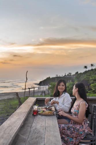 Surrounding environment, Royal Roco in Tanah Lot