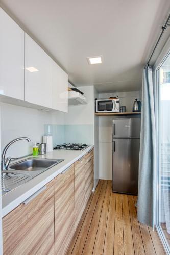 Two-Bedroom Apartment with Terrace image 5