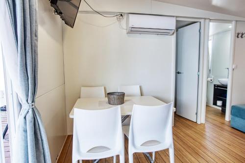Two-Bedroom Apartment with Terrace image 2