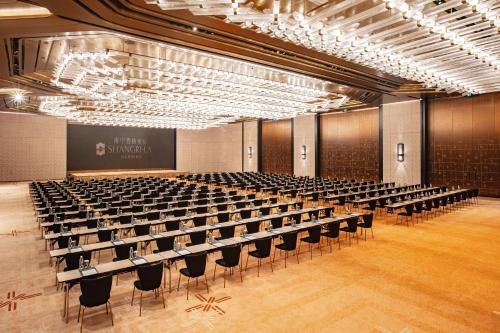 398270660 Shangri-La Nanning - The tallest hotel worldwide in Shangri-La Group