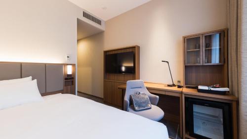 Business Single Room (2 Adults) - Non-Smoking