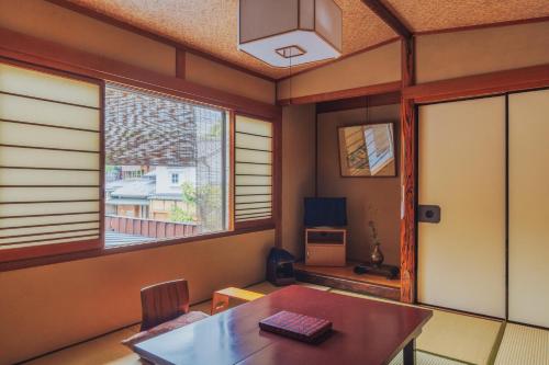 Japanese-Style Twin Room without Bathroom