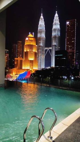 KLCC VIEW-3 BED LOVELY APARTMENTS IN KUALA LUMPUR, Kuala Lumpur (fotografie 3)