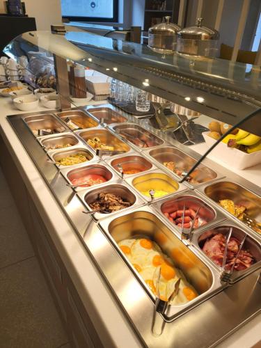 Sellada Beach Hotel - image 10