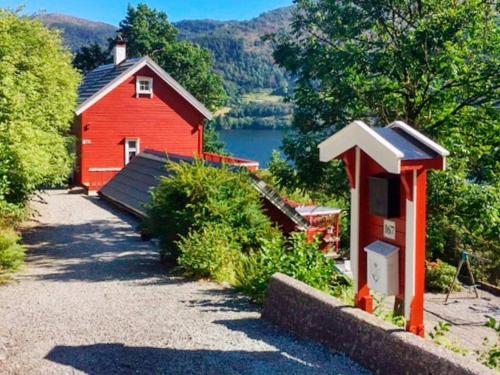 8 person holiday home in Bruvik-By Traum