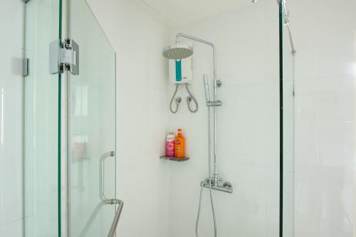 Best Pool Access Beachfront Nice Furnish 1bedroom Best Pool Access Beachfront Nice Furnish 1bedroom