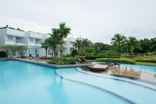 Best Pool Access Beachfront Nice Furnish 1bedroom Best Pool Access Beachfront Nice Furnish 1bedroom