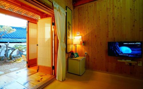 전주 사랑가득 게스트하우스  (Full of Love Guesthouse) 3성급 호텔 스위트룸