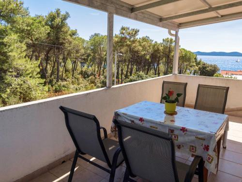 Apartment Katić-2 by Interhome 2