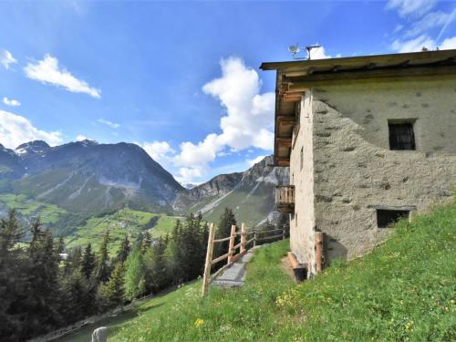  Chalet Baita Fochin by Interhome, Pension in Isolaccia