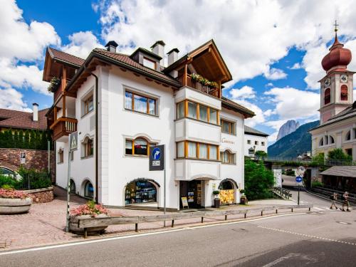  Apartment Cuecenes by Interhome, Pension in St. Ulrich in Gröden