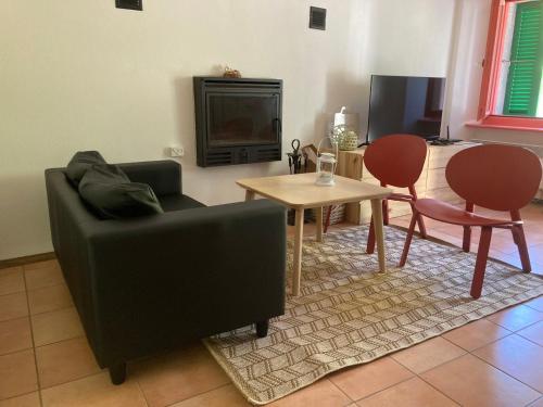 Holiday Home Casetta salita ai Castelli by Interhome