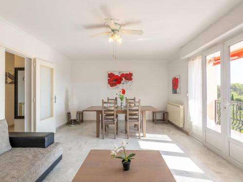 Apartment Les Mimosas-1 by Interhome near Le Resto du Marche Chez Thomas