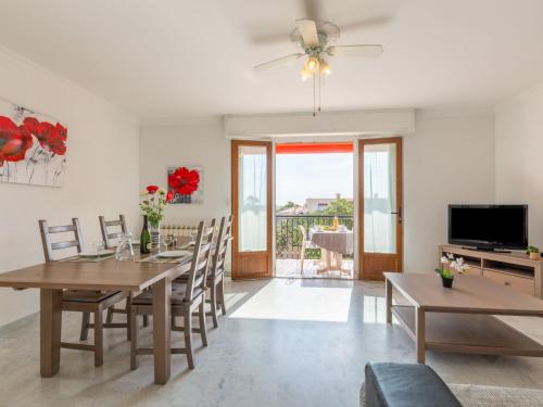 Apartment Les Mimosas-1 by Interhome near Le Resto du Marche Chez Thomas