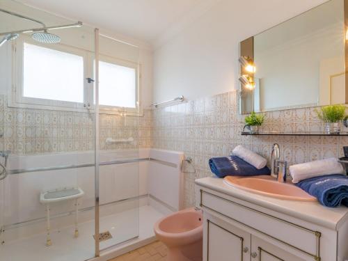 Apartment Les Mimosas-1 by Interhome near Le Resto du Marche Chez Thomas