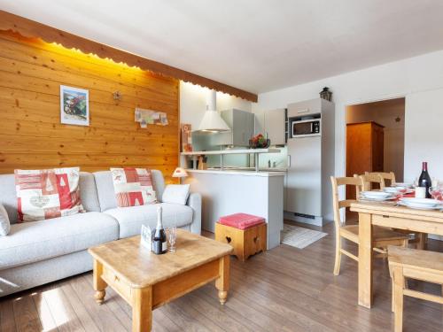 Apartment Le Bec Rouge - Le Lac-8 by Interhome Tignes Le Lac