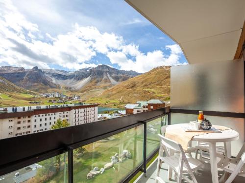 Apartment Le Bec Rouge - Le Lac-8 by Interhome in Tignes Le Lac