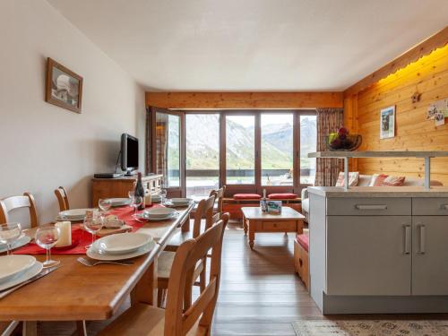 Apartment Le Bec Rouge - Le Lac-8 by Interhome in Tignes Le Lac
