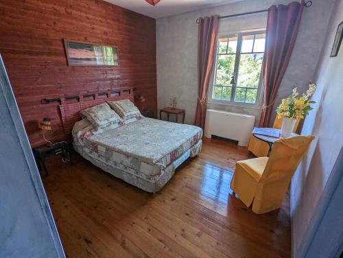 1 double bed