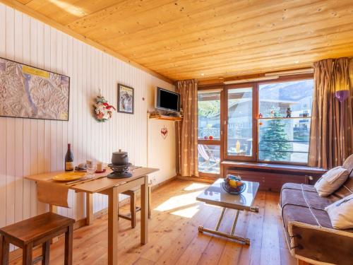 Studio Les Moutières B1 et B2-25 by Interhome Tignes Le Lac