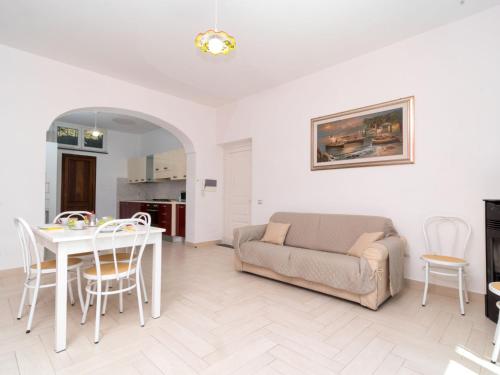  Apartment Casa Alyssa by Interhome in SantʼAgata sui Due Golfi