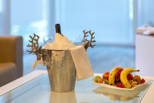 Promenaden-Strandhotel Marolt – St. Kanzian, CA