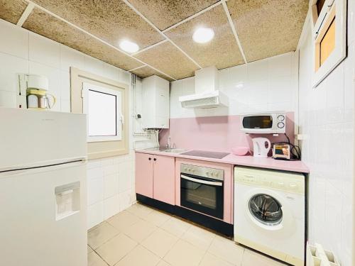 4 bedrooms, 11 beds