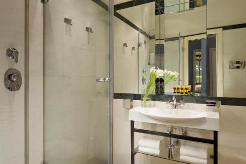 Leon's Place Hotel In Rome - image 2