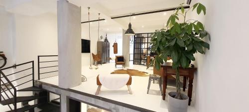 LOFT WHITE PRINTING