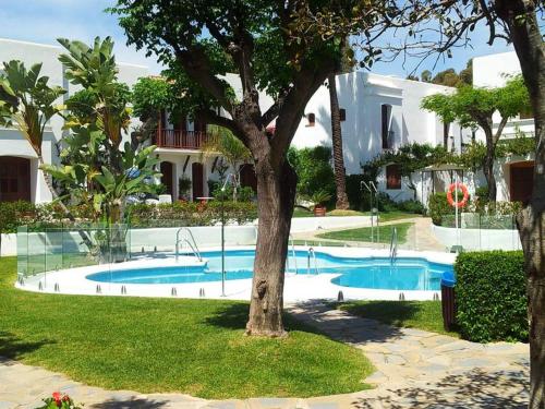 บริการและสิ่งอำนวยความสะดวก, Estepona - Primera linea de playa y solarium Jo3 in ปลายา เดล ซอล บียากานา