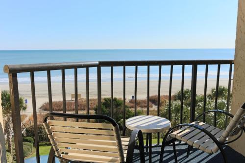 Schooner II Beach and Racquet Club