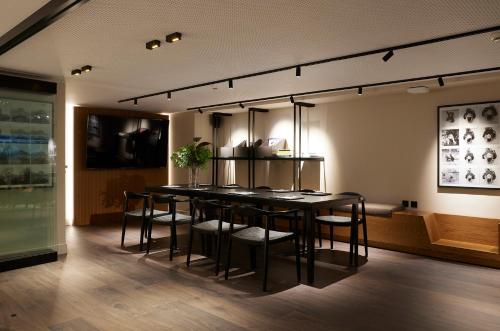 Teight Hotel