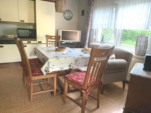 Ferienwohnung Kastanienhof 35165 - image 2