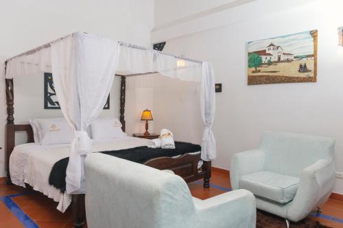 Deluxe Double Room with Bath image 10