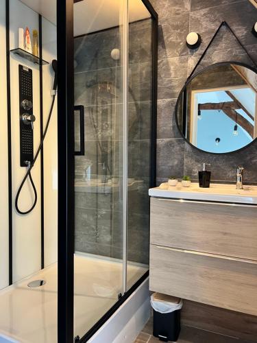 Chambre privée à la campagne avec piscine