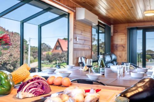 The Boathouse - Freycinet Holiday Houses