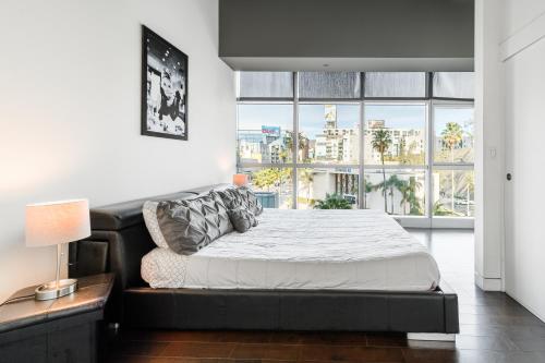 Heaven on Hollywood Furnished Apartments in Los Angeles, USA