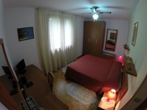 2 twin beds