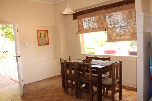 Two-Bedroom Bungalow image 6