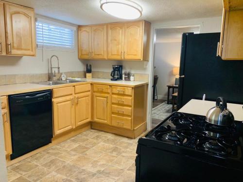 Inviting Bungalow Next to UNC - Free Cruiser Bikes Inviting Bungalow Next to UNC - Free Cruiser Bikes