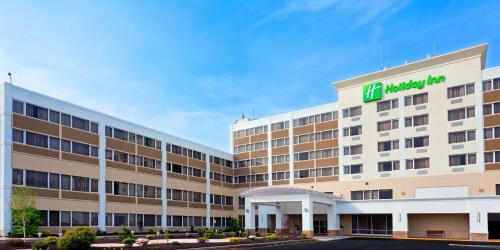 Holiday Inn Clark - Newark, an IHG Hotel