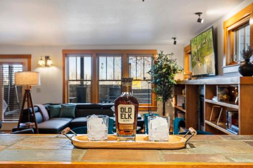 Sleek Condo - Near Park, Poudre River and Old Town in Fort Collins, USA
