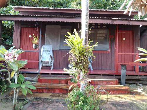 SPOT ON 89716 Nazri Nipah Camp in Pangkor-sziget