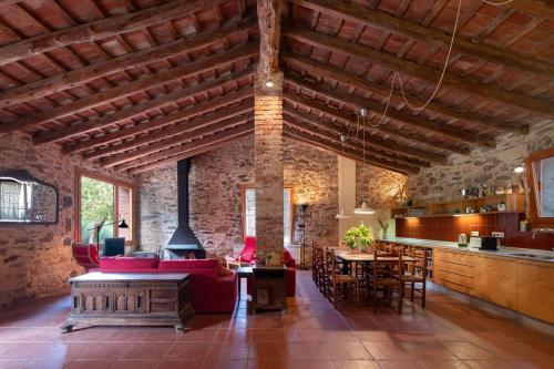 4 bedrooms, 8 beds