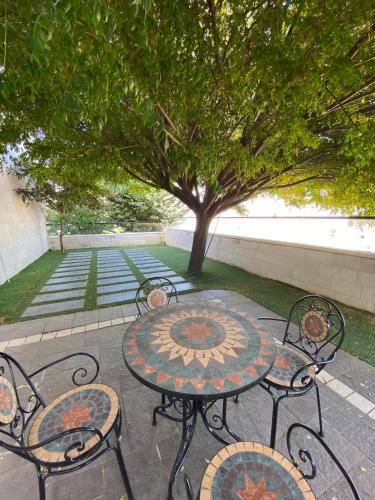 Contemporary Semi Villa Apartment with Private Entrance in Khalda